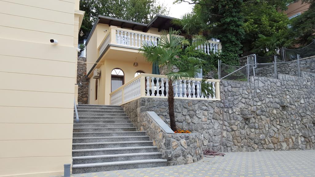 Apartments Villa Atta โอปาติยา ภายนอก รูปภาพ