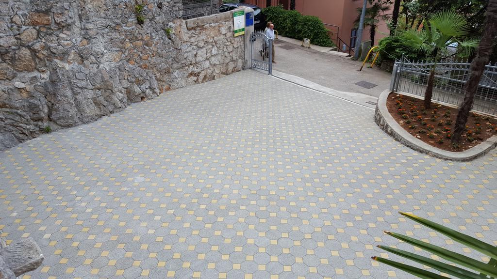 Apartments Villa Atta โอปาติยา ภายนอก รูปภาพ