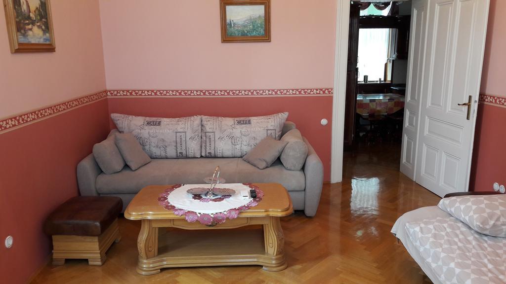 Apartments Villa Atta โอปาติยา ภายนอก รูปภาพ